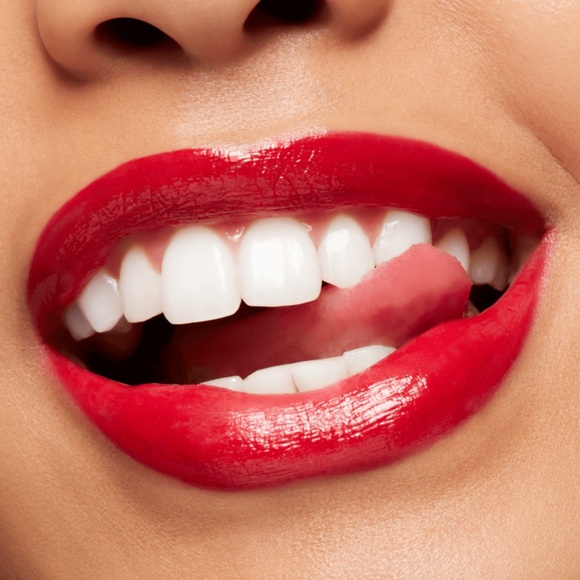 MAC Lustreglass Lipstick Put A Bow On It - Picture 14 of 16